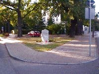 Plac Jana Pawla II, Milanowek